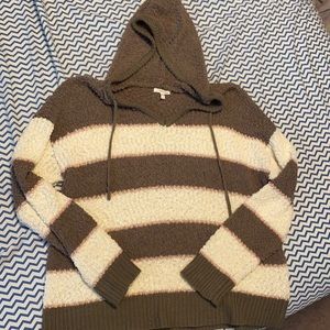 Knitted Hooded Sweater